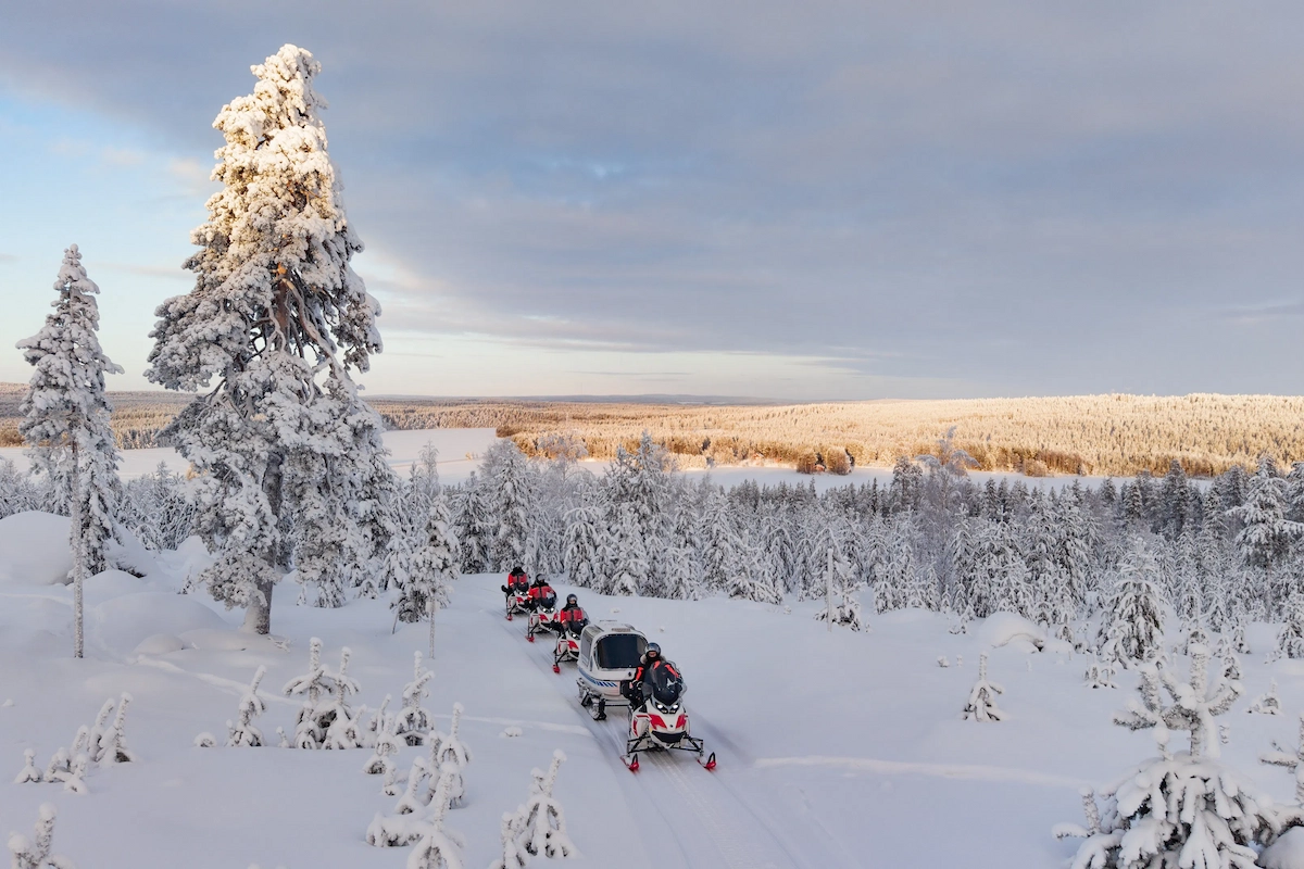 Electric Snowmobile Safari & Reindeer Experience in Rovaniemi