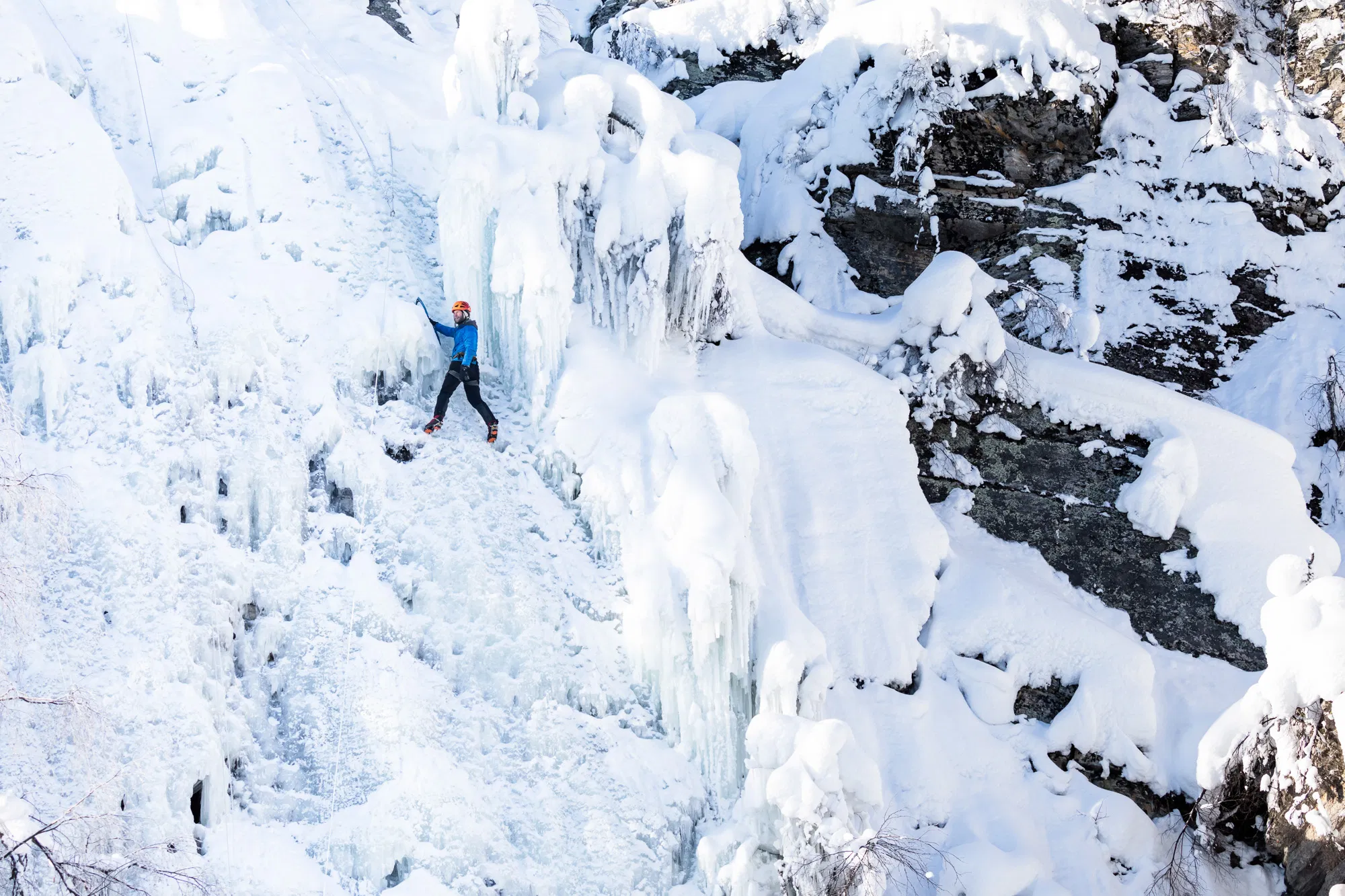 Try Ice Climbing & Snowshoeing in Pyhä Lapland