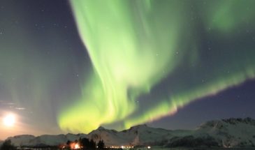 Northern Lights Observation from Svolvær with Photo Guide Norway lofoten islands aurora borealis magic and northern beauty beside the mountains of norway